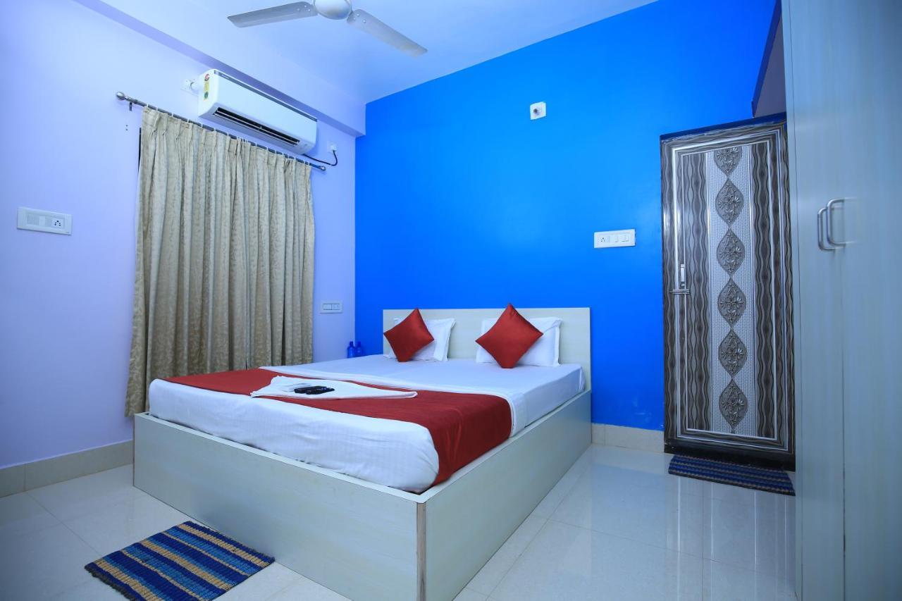 Railview Inn Bhubaneswar Bagian luar foto