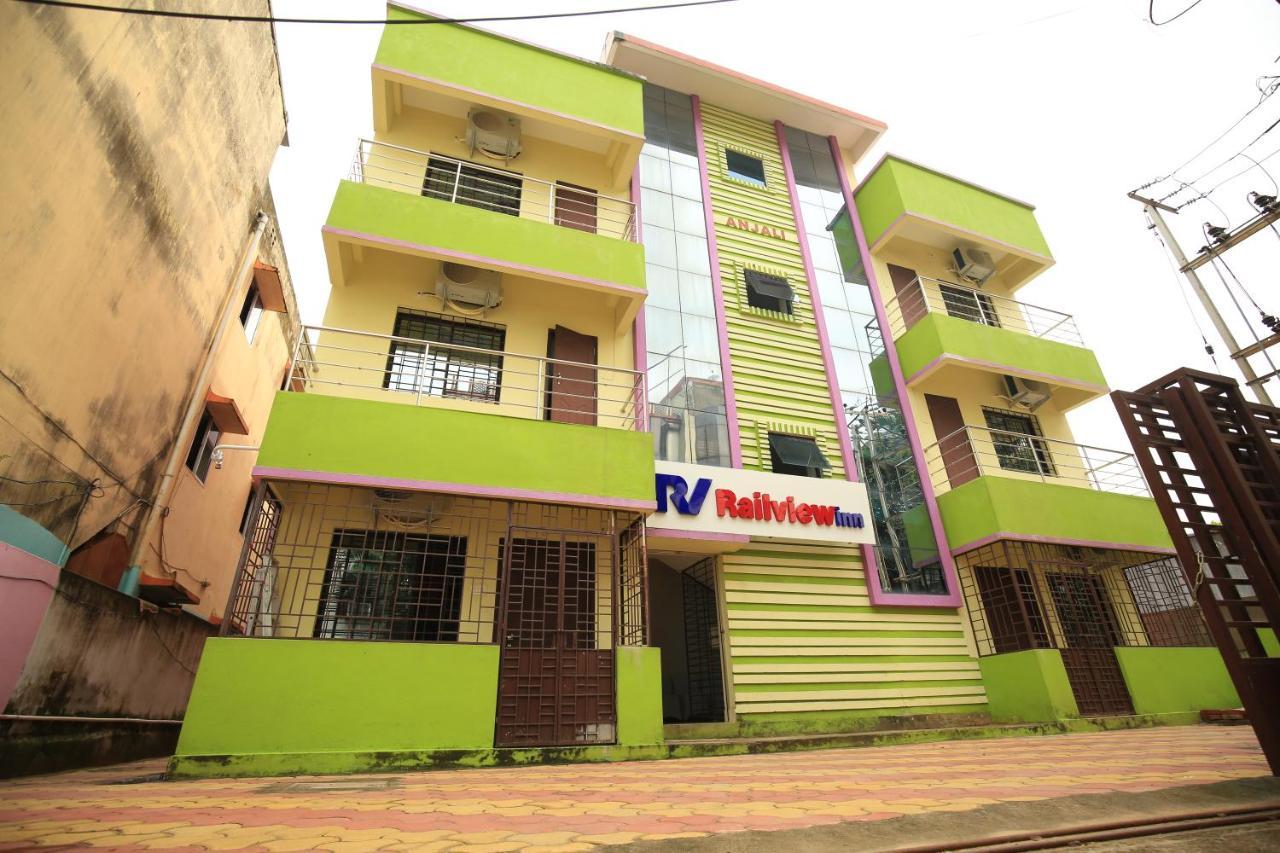 Railview Inn Bhubaneswar Bagian luar foto